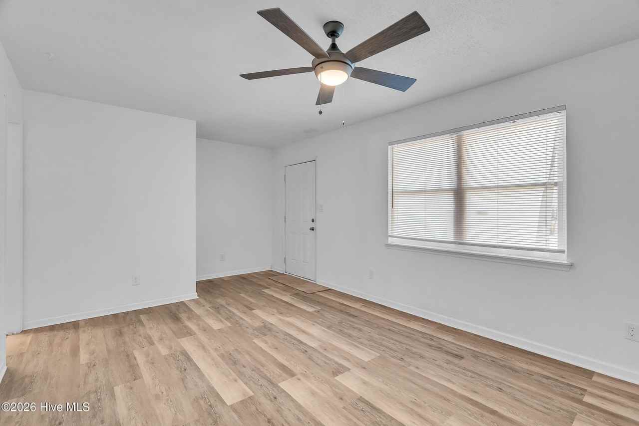 314 Myrtlewood Cir - Photo 4 of 22