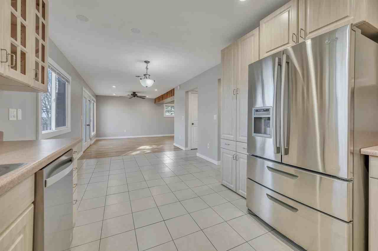 146 Rohr St - Photo 7 of 29