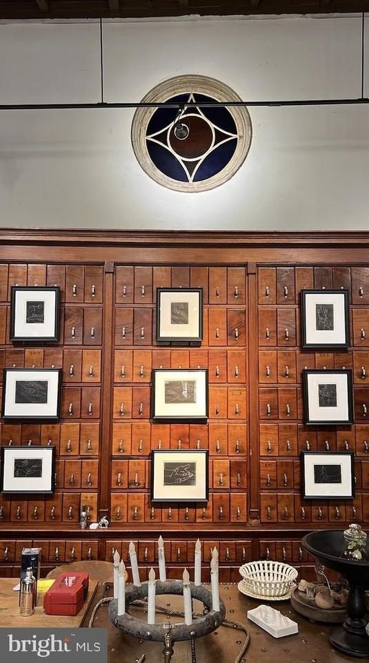 1008 Morton St - Photo 5 of 8