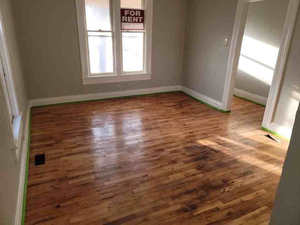 917 N 24th St #1 - Photo 3 of 10