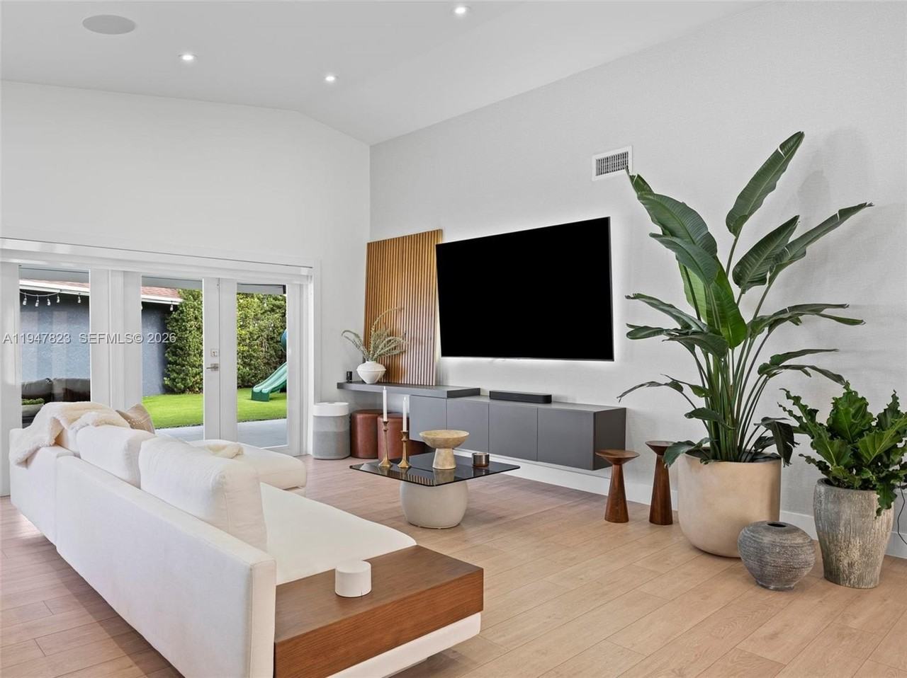 7753 Nw 189th St #1 - Photo 5 of 30