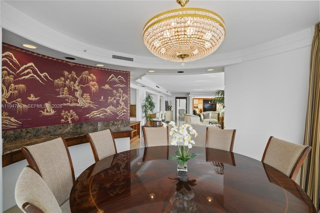 19355 Turnberry Way #25GR - Photo 4 of 50