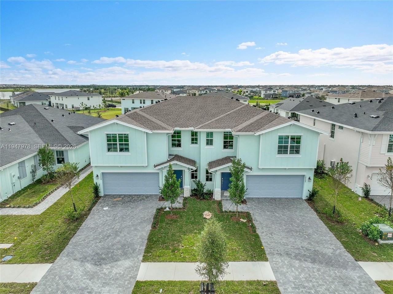 19560 Whispering Creek Rd #19560 - Photo 5 of 19