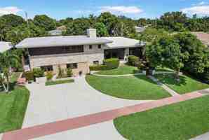 featured image of 4530 N Jefferson Ave