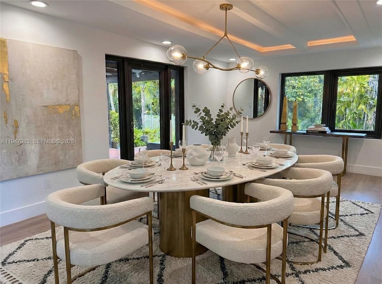 4530 N Jefferson Ave - Photo 5 of 18