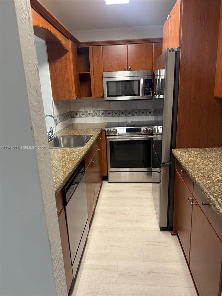 7403 Sw 82nd St #109N - Photo 5 of 16