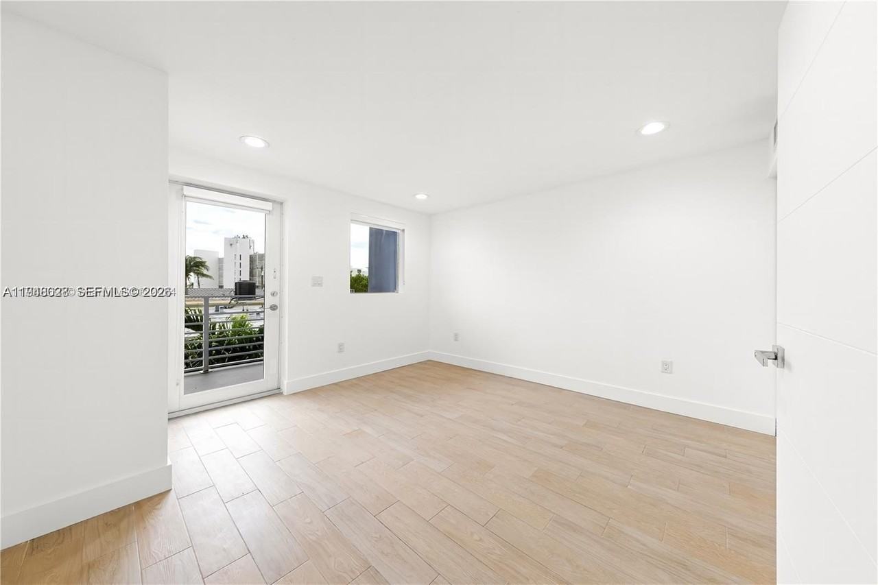 1966 Biarritz Dr #3 - Photo 6 of 14