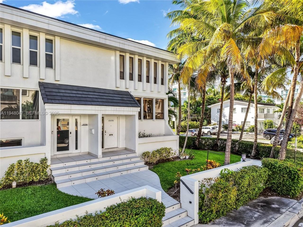 10090 Bay Harbor Ter #10090 - Photo 7 of 42