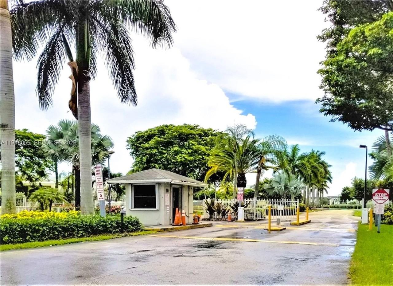 900 Constitution Dr #900I - Photo 4 of 27