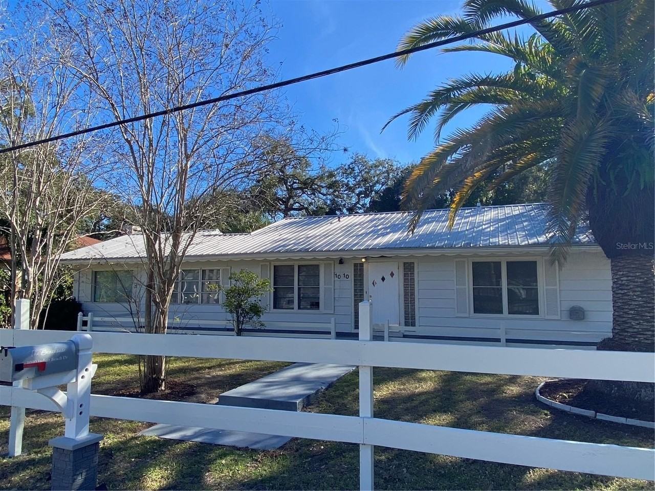 1010 Indian Beach Dr - Photo 3 of 50