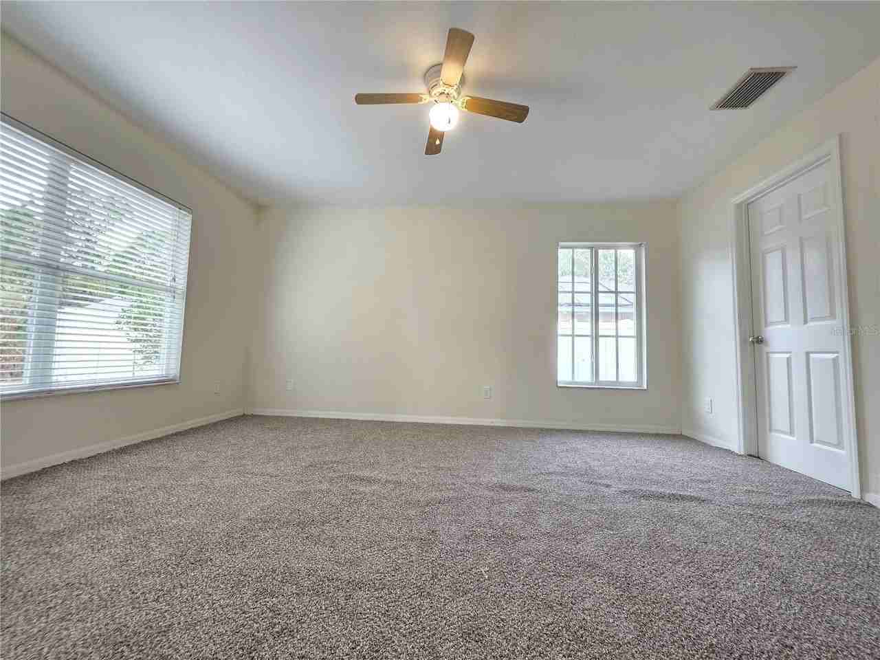 2789 Coolidge Ave - Photo 4 of 21