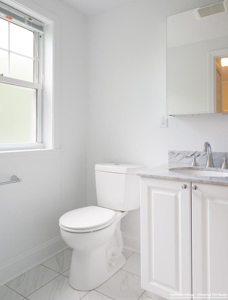 97 Gerry Rd - Photo 4 of 7