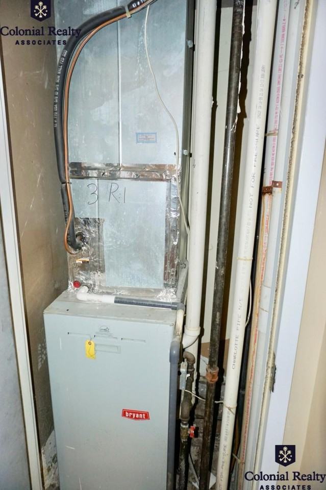 19 Highgate St - Photo 7 of 10