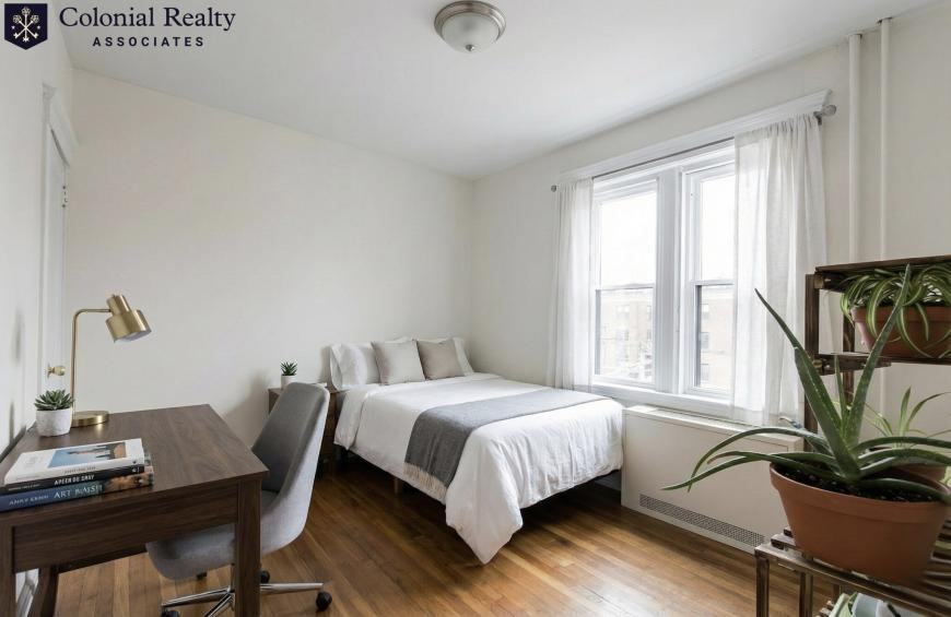 1997 Commonwealth Ave - Photo 3 of 10