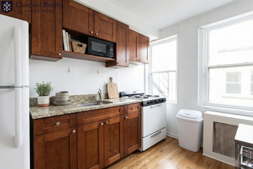 1997 Commonwealth Ave - Photo 5 of 10