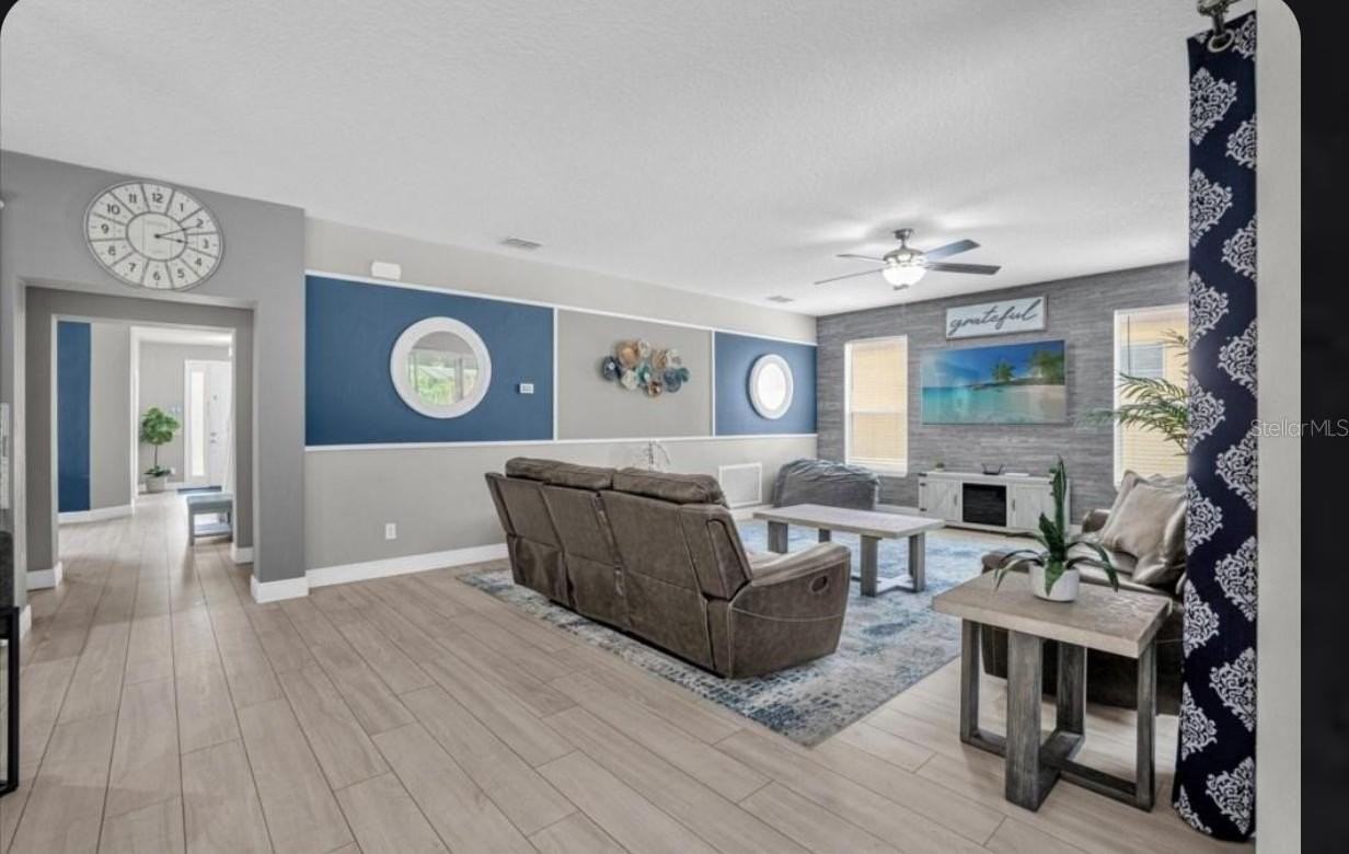 1131 Marcello Blvd - Photo 6 of 31