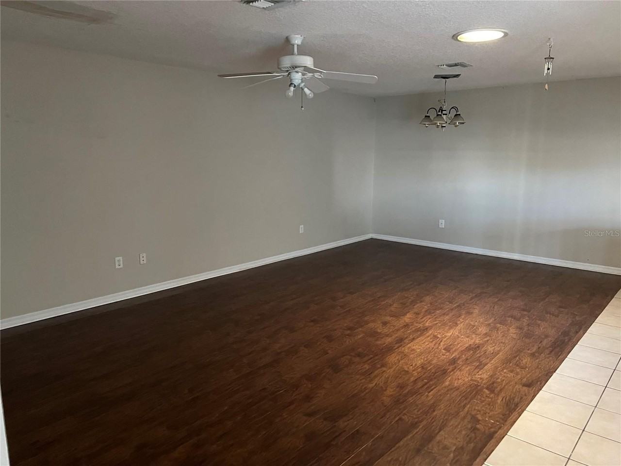 1033 Willow Dr - Photo 7 of 15