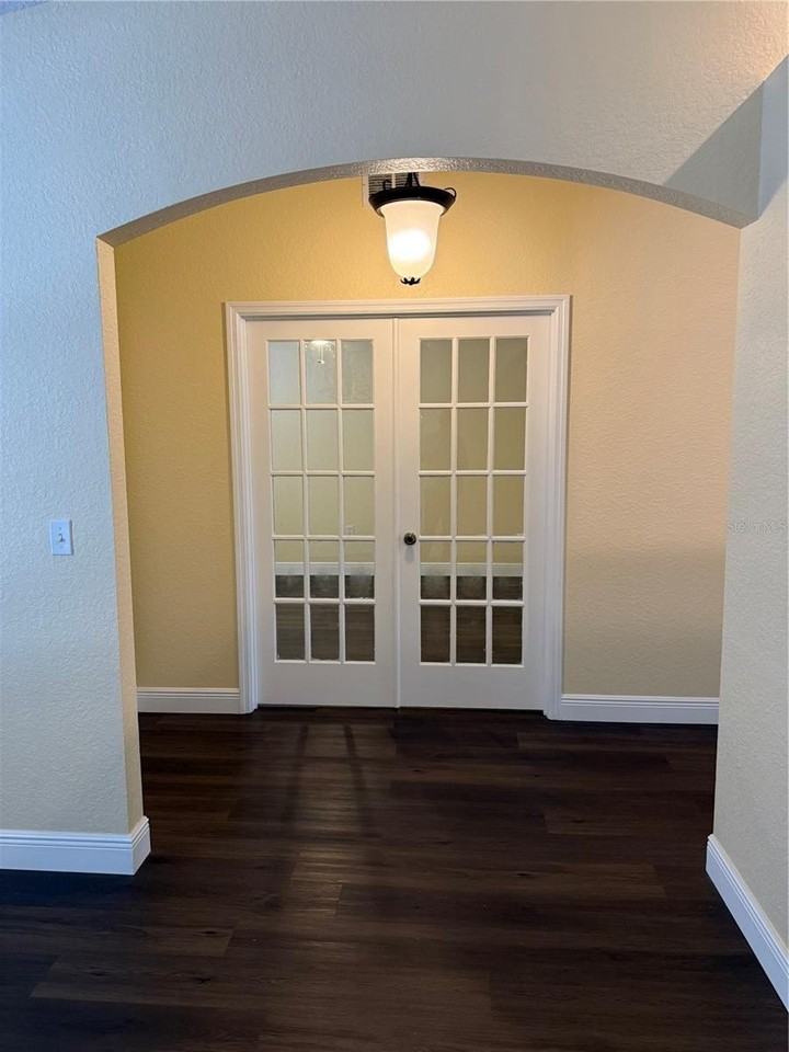 326 Churchill Ct - Photo 5 of 27