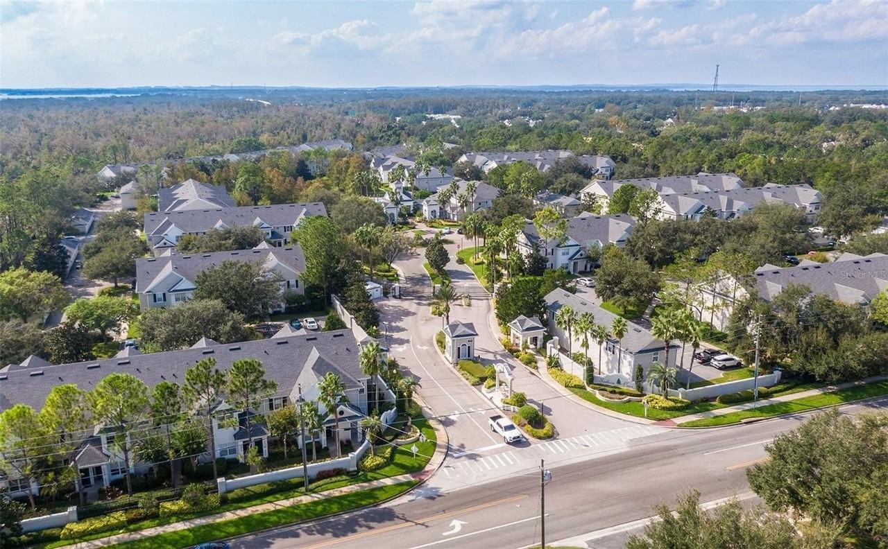 233 Southern Pecan Cir #101 - Photo 7 of 10