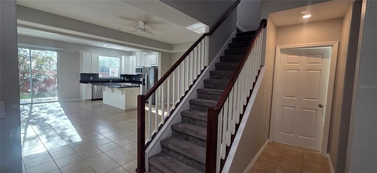 9478 Silver Buttonwood St - Photo 3 of 33