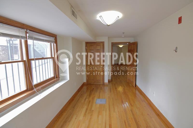 102 Allston St - Photo 3 of 10