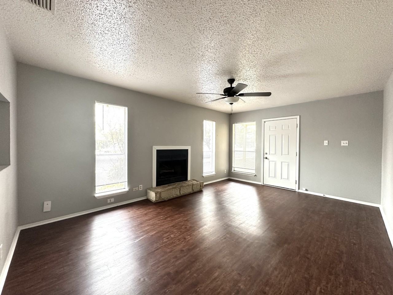 12401 Tree Line Dr #1 - Photo 5 of 11