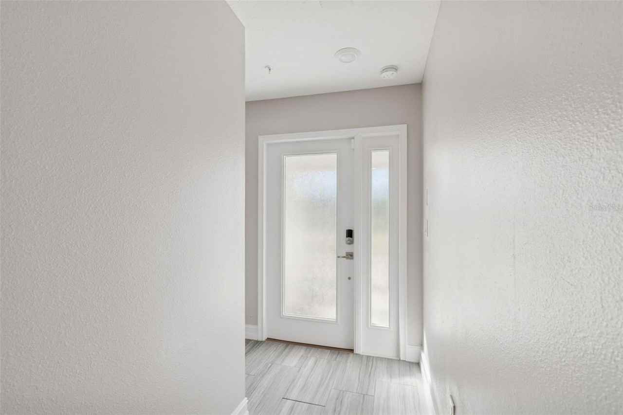 4921 W Paul Ave #4 - Photo 6 of 50