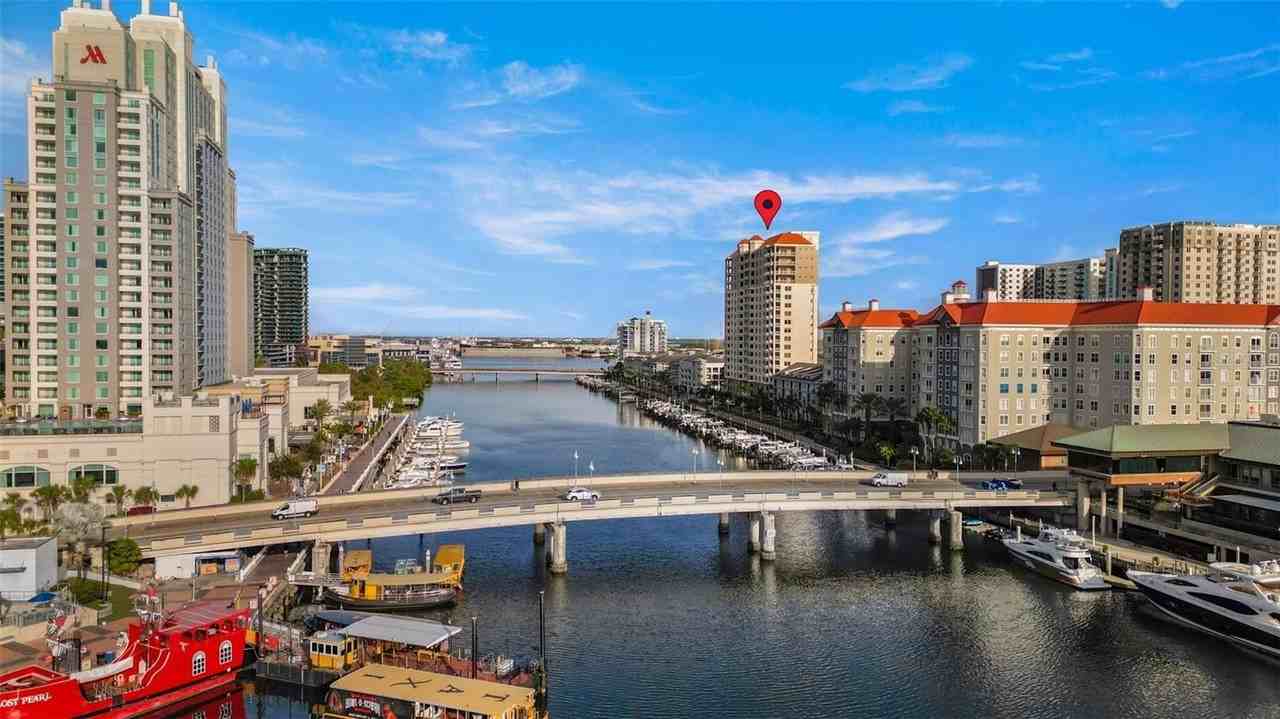 371 Channelside Walk Way #902 - Photo 5 of 50