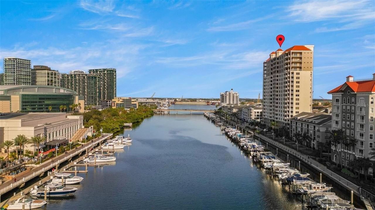 371 Channelside Walk Way #902 - Photo 7 of 50