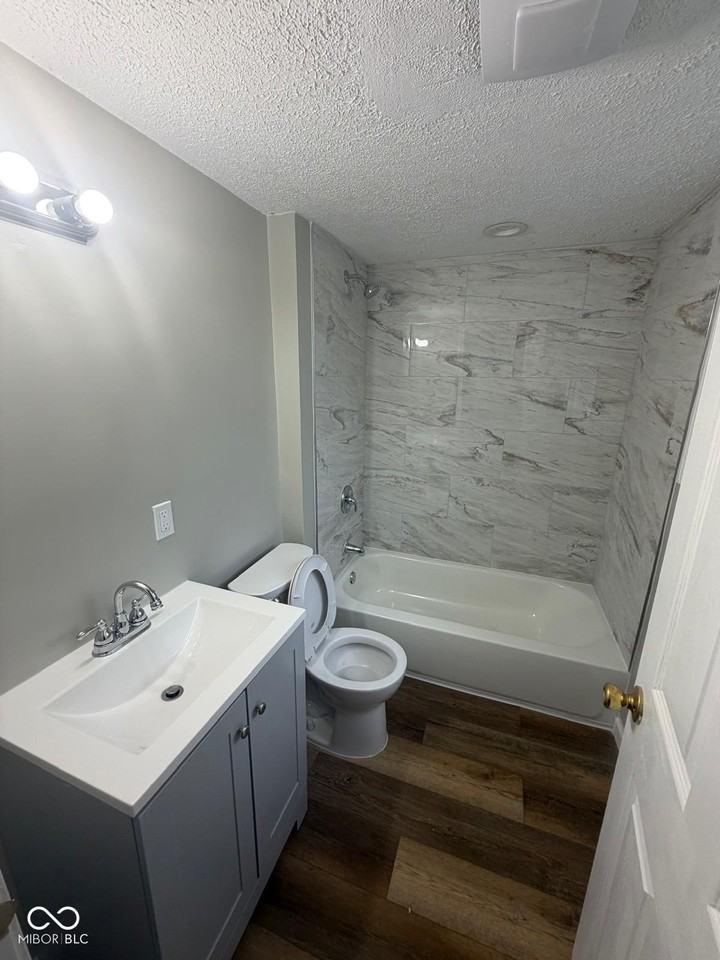 3037 Meredith Ave - Photo 3 of 10