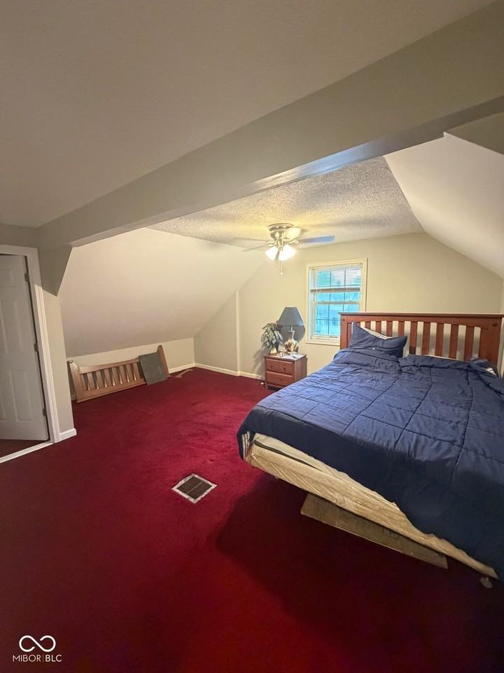 3037 Meredith Ave - Photo 6 of 10