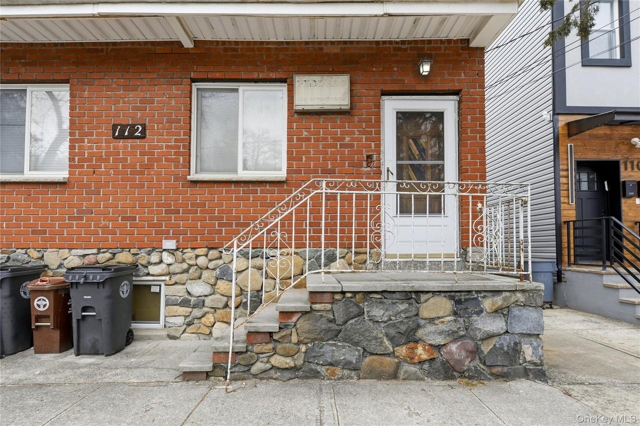 112 Walnut St Apt 2nd #2ndFL - Photo 2 of 24