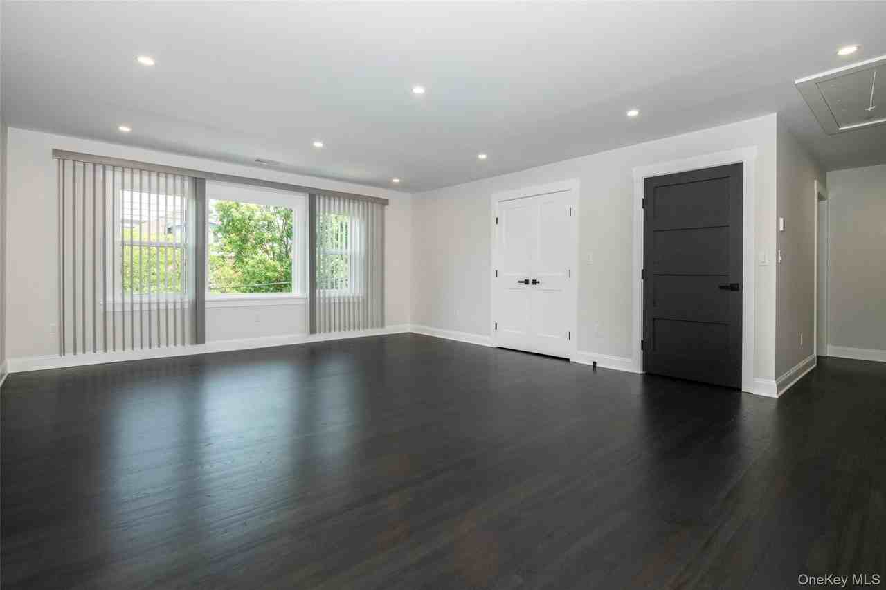 80 Claremont Ave - Photo 2 of 18