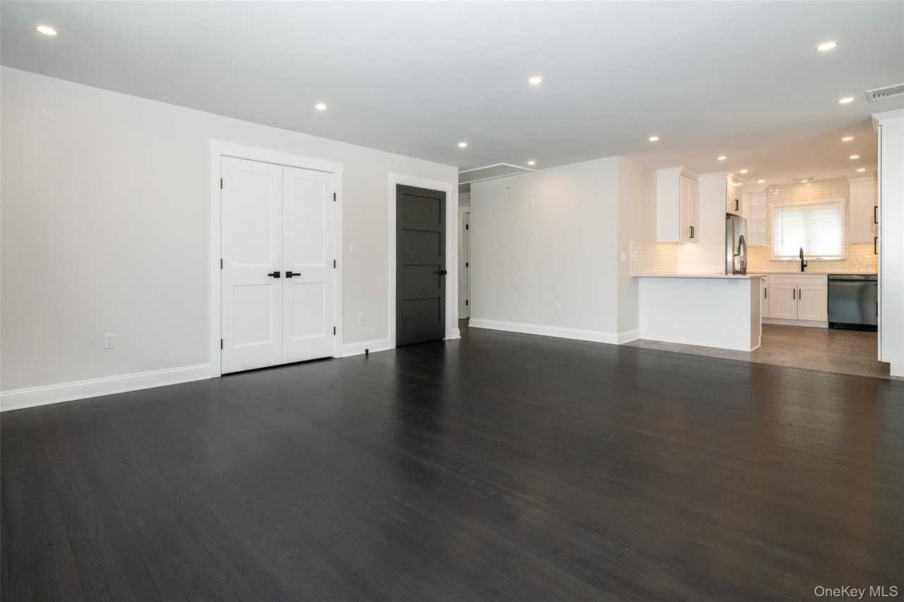 80 Claremont Ave - Photo 4 of 18