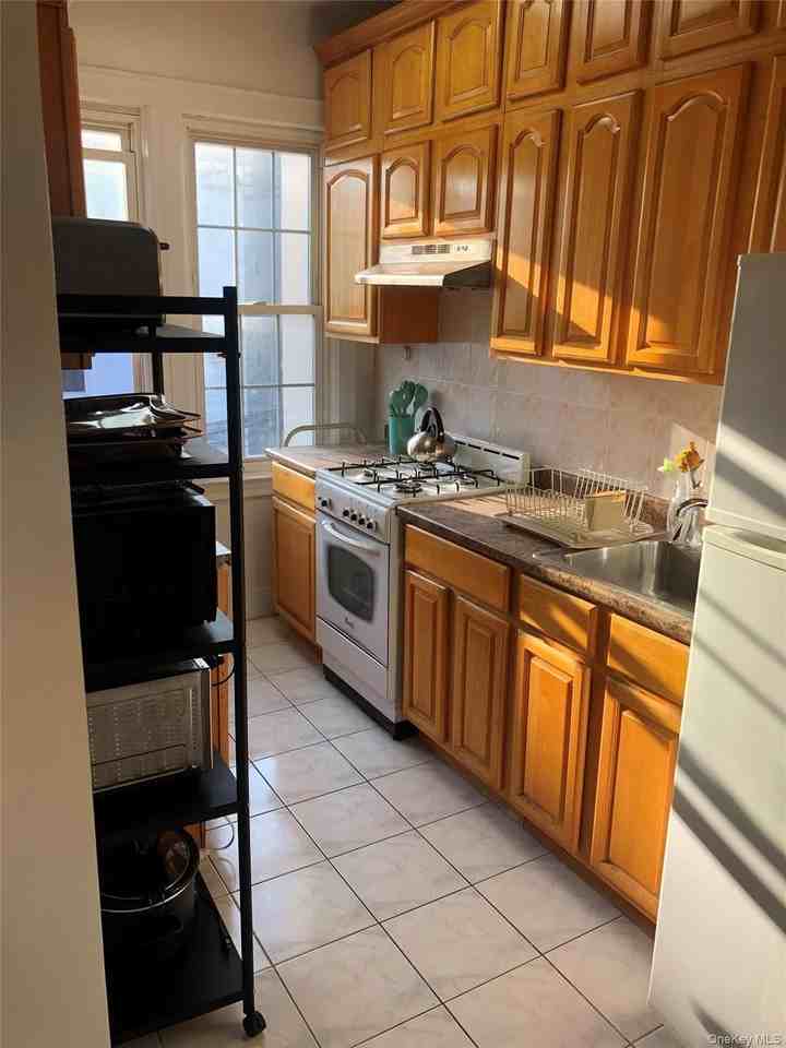 4728 39th St - Photo 6 of 7