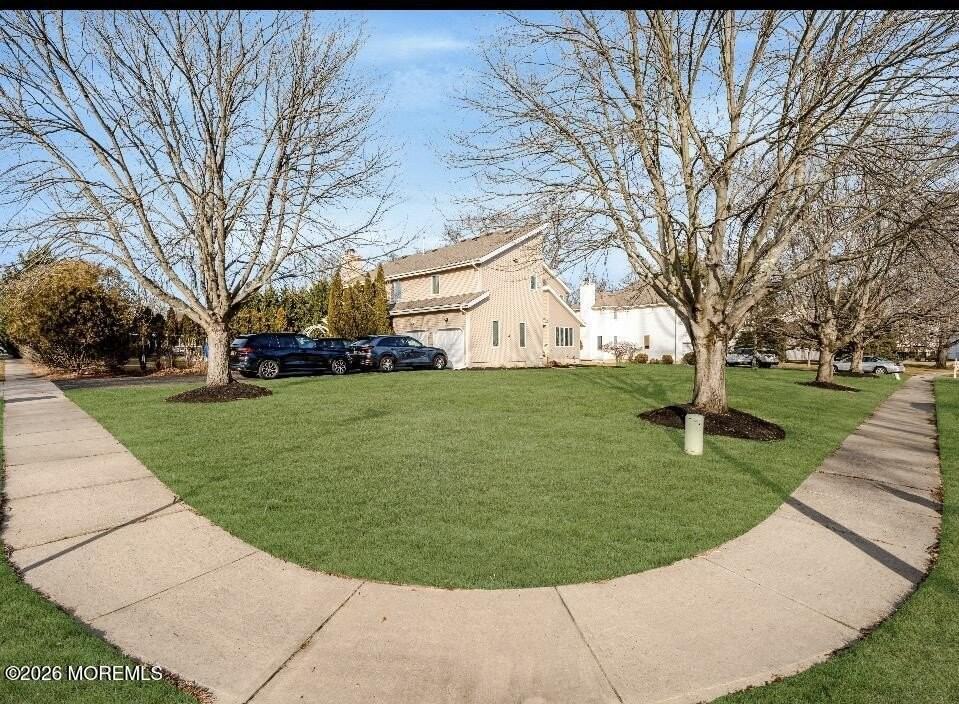 28 Musket Ln - Photo 3 of 40