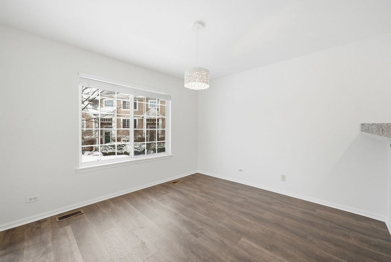 2330 Twilight Dr - Photo 5 of 15