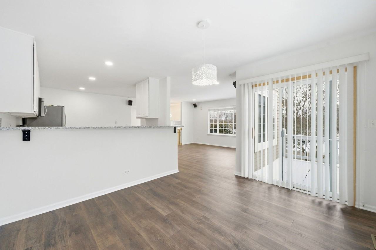 2330 Twilight Dr - Photo 6 of 15