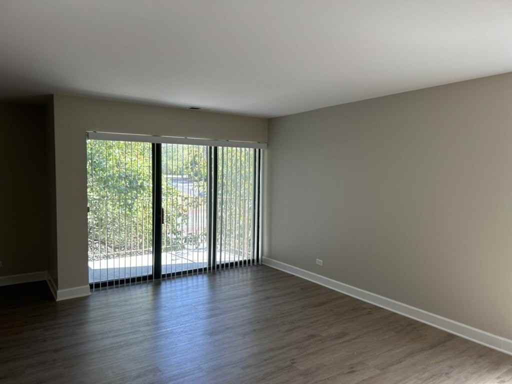 425 Walnut Creek Ln Unit 1308 #1308 - Photo 2 of 13