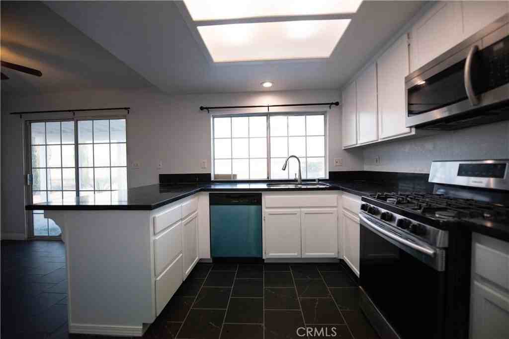 11875 Morning Star Rd - Photo 4 of 25