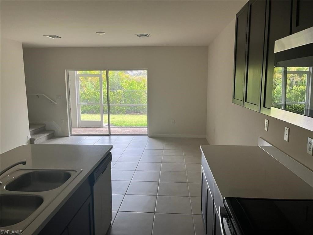 15461 Wildflower Cir - Photo 4 of 7