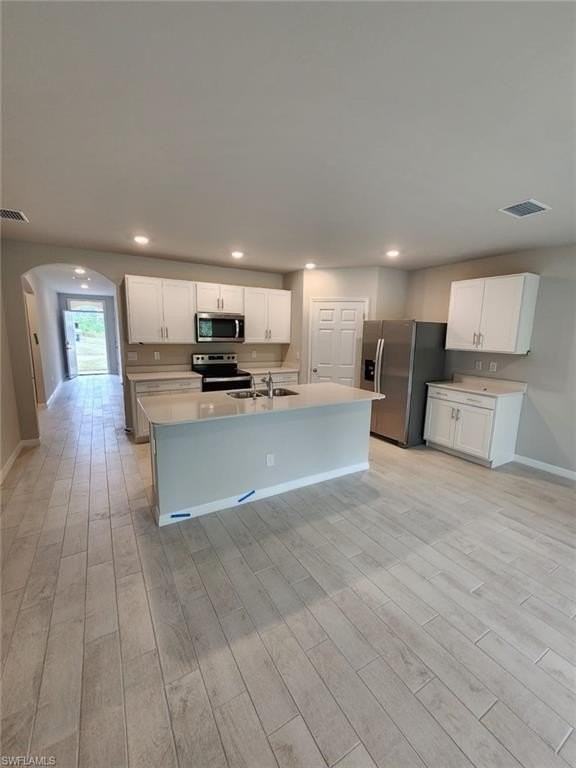 2320 Thurlow St - Photo 7 of 11