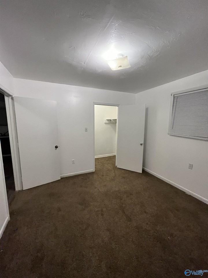 1038 Springfield Ave - Photo 4 of 10