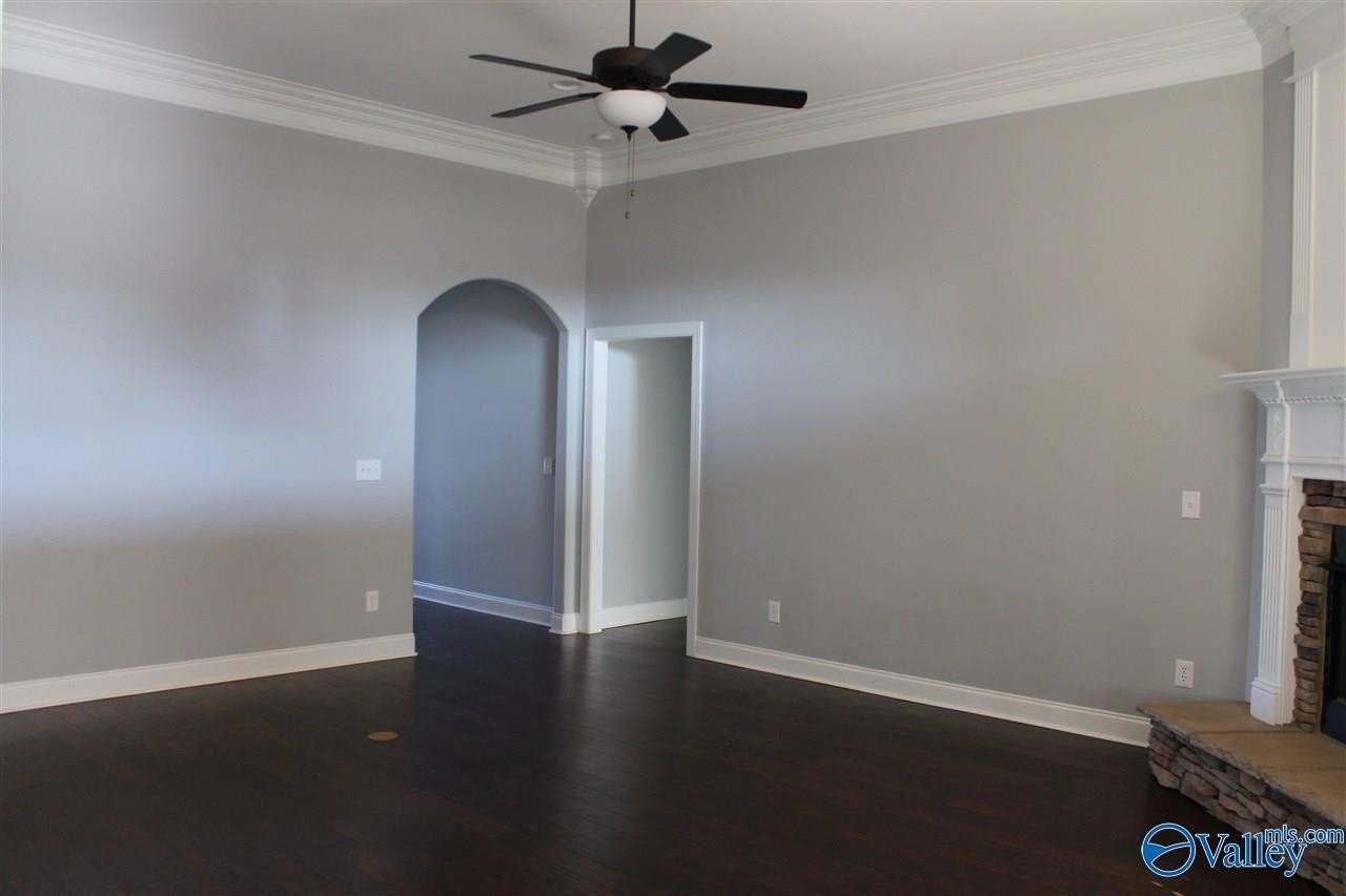 129 Shalerock Dr - Photo 6 of 47