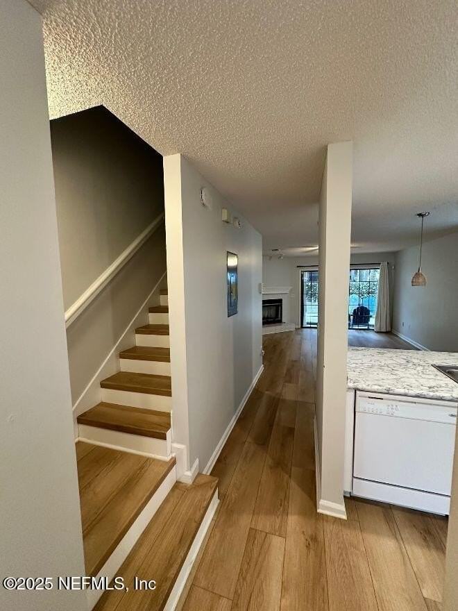 2091 Gail Ave - Photo 2 of 16