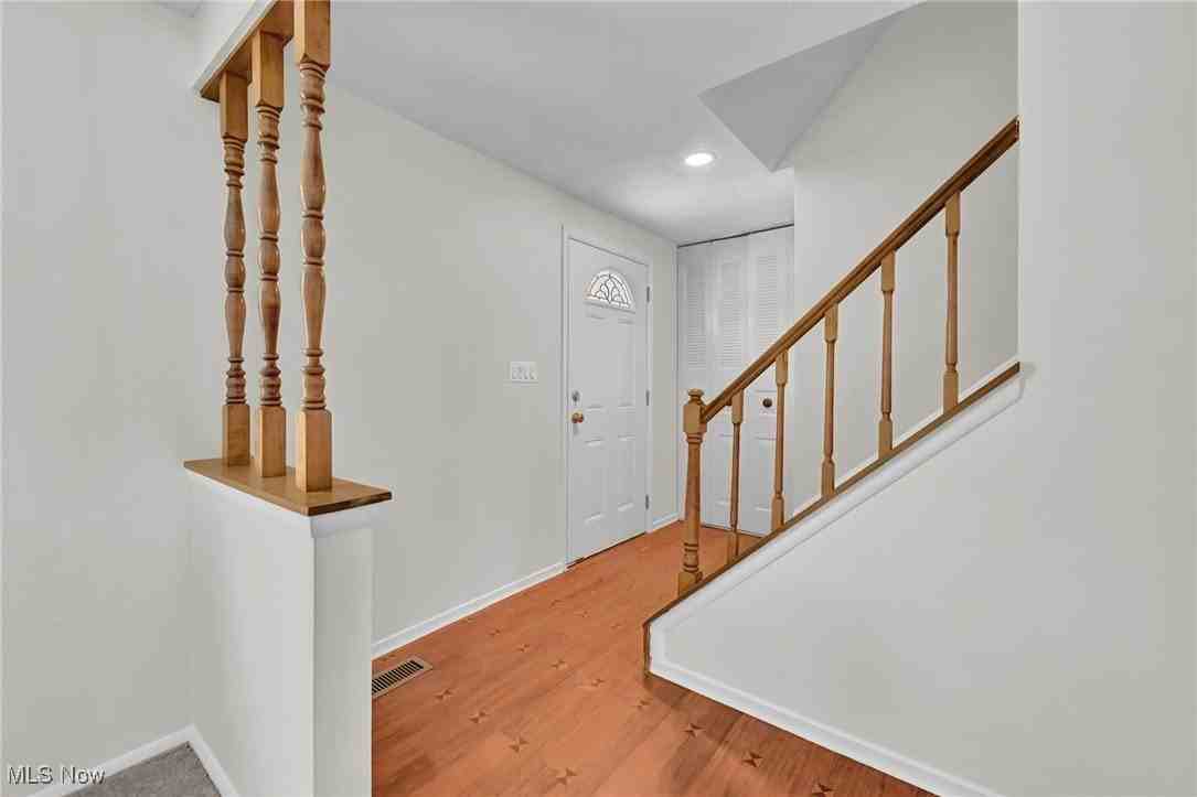 5601 Sunset Dr - Photo 3 of 48