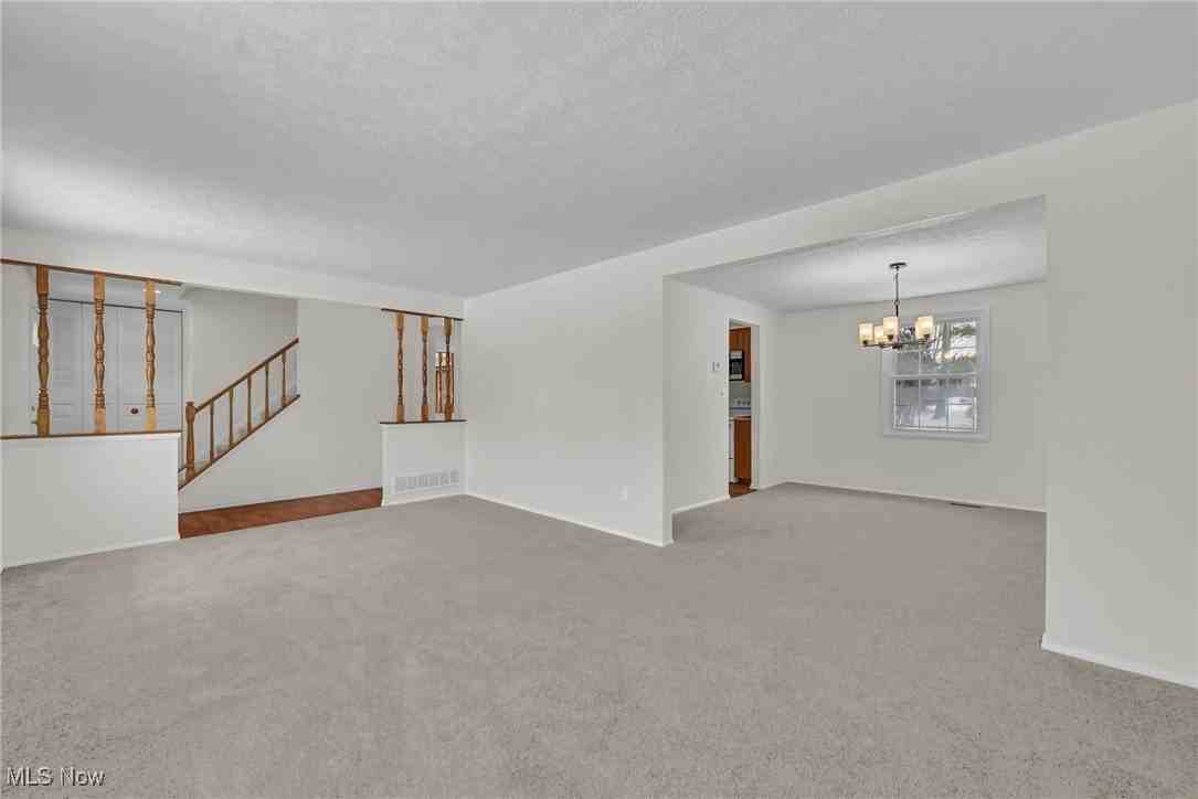 5601 Sunset Dr - Photo 4 of 48