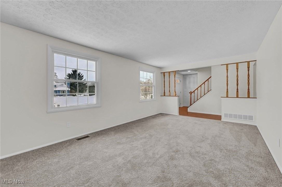 5601 Sunset Dr - Photo 5 of 48