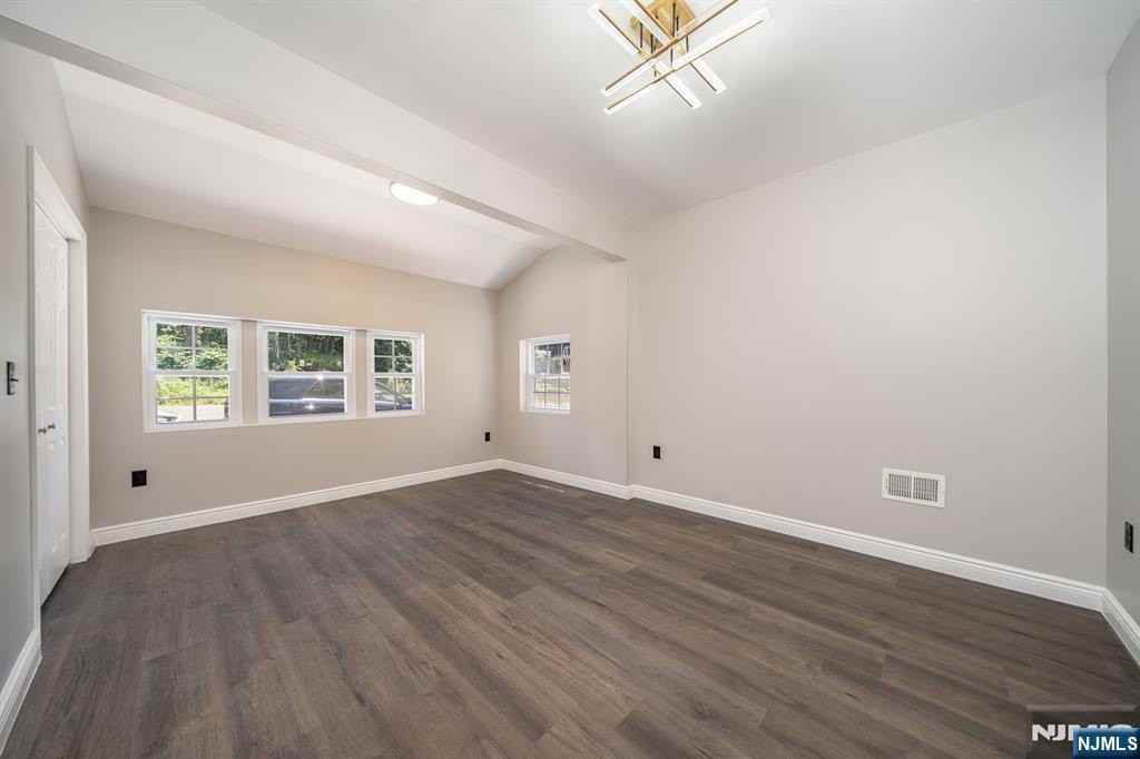 2033 Edwin Ave - Photo 6 of 10