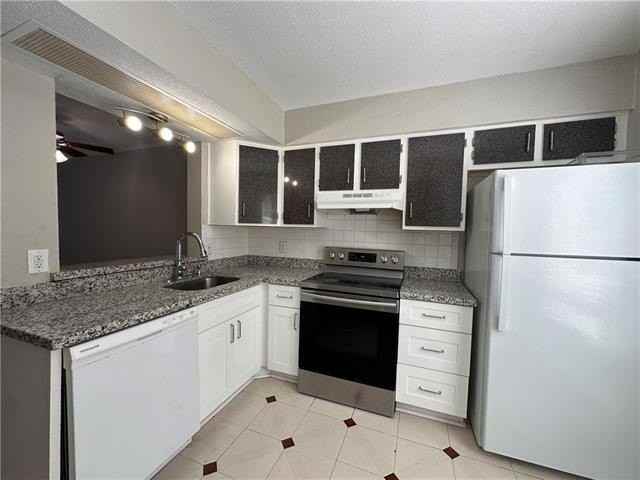 3320 N Arnoult Rd #213 - Photo 6 of 19